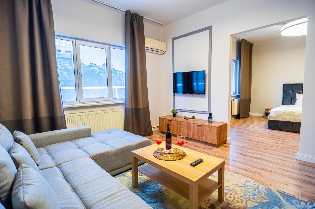 Heritage Hideaway - City'S Architectural Splendor Bukares Bagian luar foto